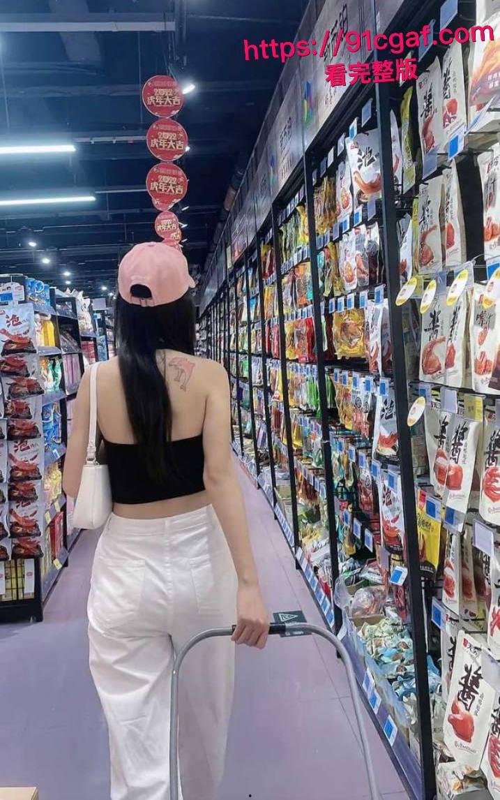 江西骚货李春兰婚内出轨 海豚纹身实锤 酒店跟炮友激战视频流出 尺度相当炸裂！-4