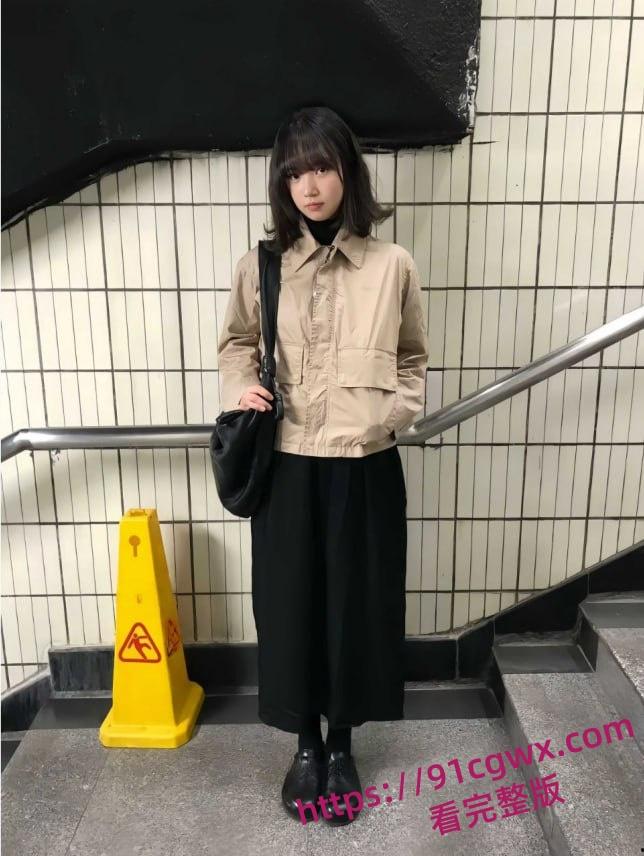 上海富二代大哥包养中日混血妹子 平日乖乖女私下超反差 3P淫乱双洞齐开 性爱视频曝光！-5