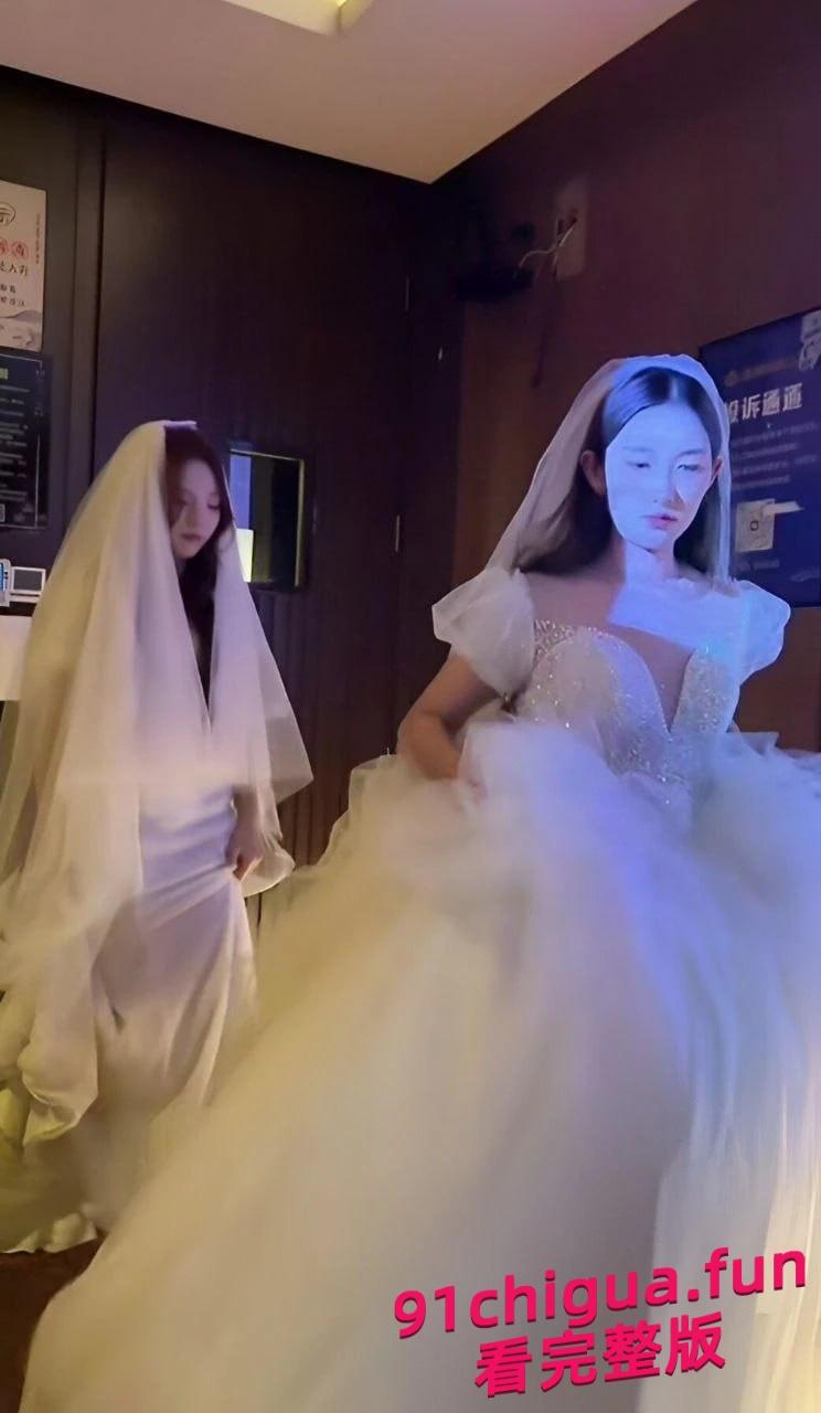 网红新娘足疗技师211 莉莉安 全网浴皇大帝的白月光被大神驱车千里重金拿下 #新娘 #技师 #骚逼-2