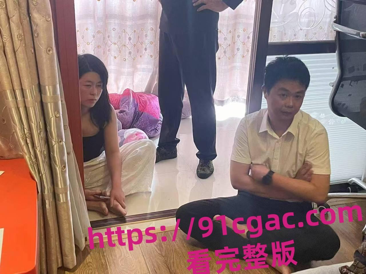 澉浦镇副镇长和苏小乔被抓奸在场 原配朋友圈及互联网疯传此事件爆料!-7