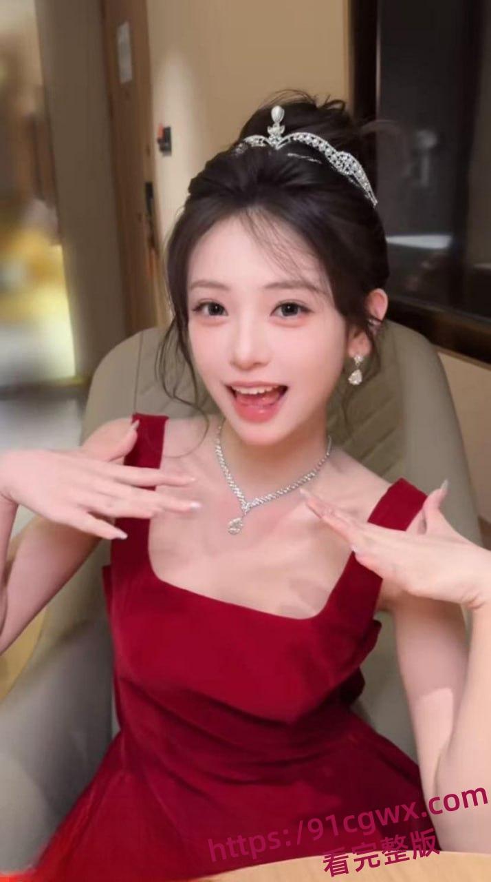 抖音570万粉网红我不叫龙虾王者荣耀10周年庆cos嫦娥 行为不雅玩反差引发热议 被网友扒出定制自慰视频-3