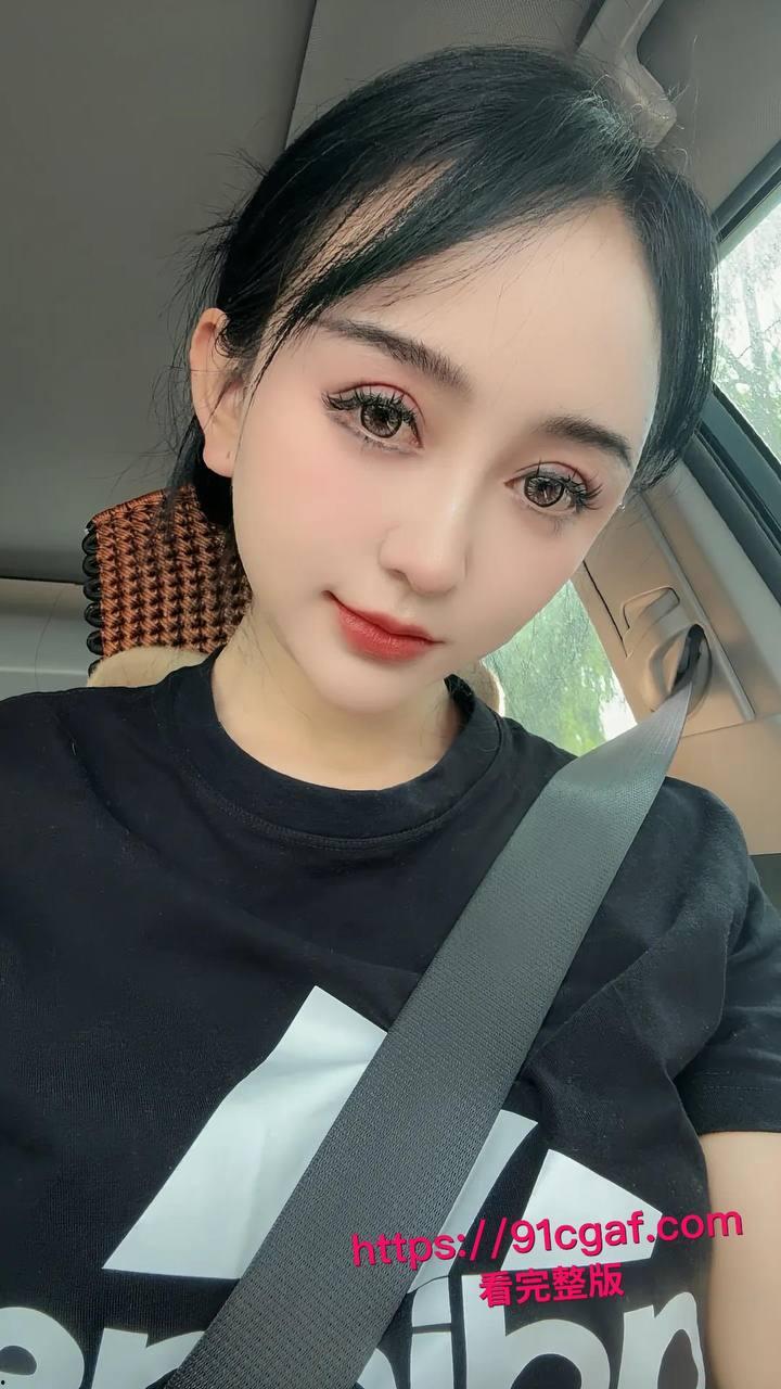 甘肃美女网红 马宝贝 康师傅插逼49秒完整版视频 跟炮友玩裸聊拿矿泉水插穴自慰 被全网疯传！-6